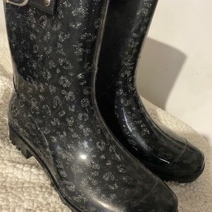 Cheetah print rain boots